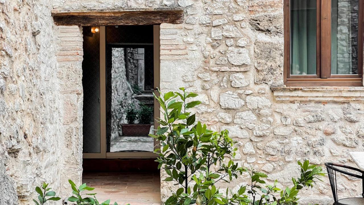 Aparthotel Borgo San Valentino Arrone Exterior foto